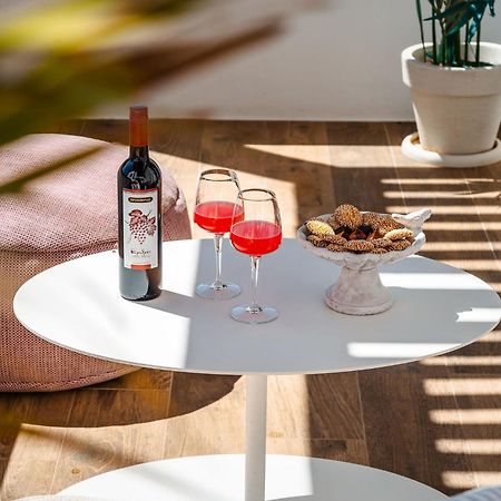 Sunday Luxury Suites Agia Anna  Luaran gambar