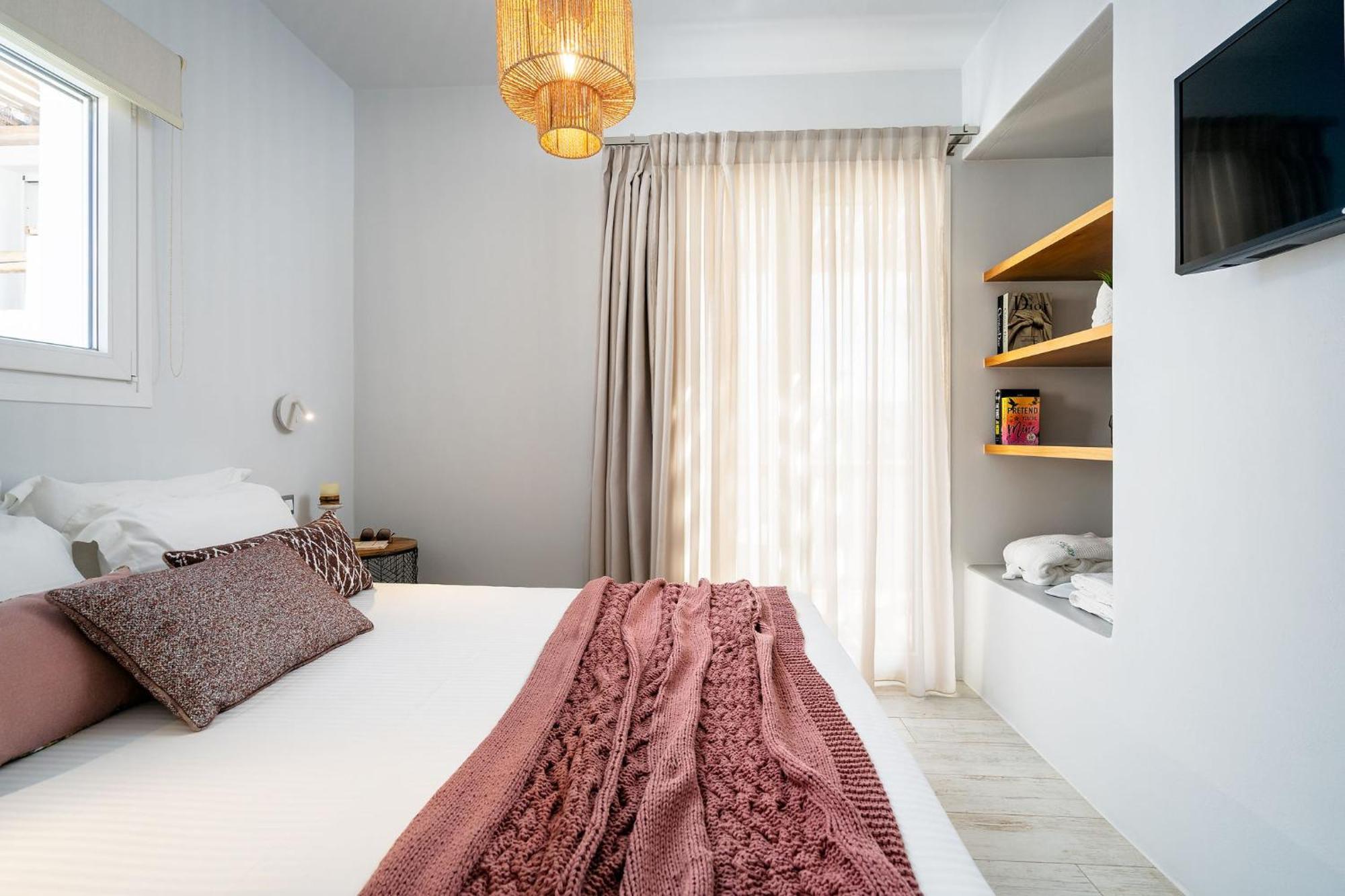 Sunday Luxury Suites Agia Anna  Luaran gambar