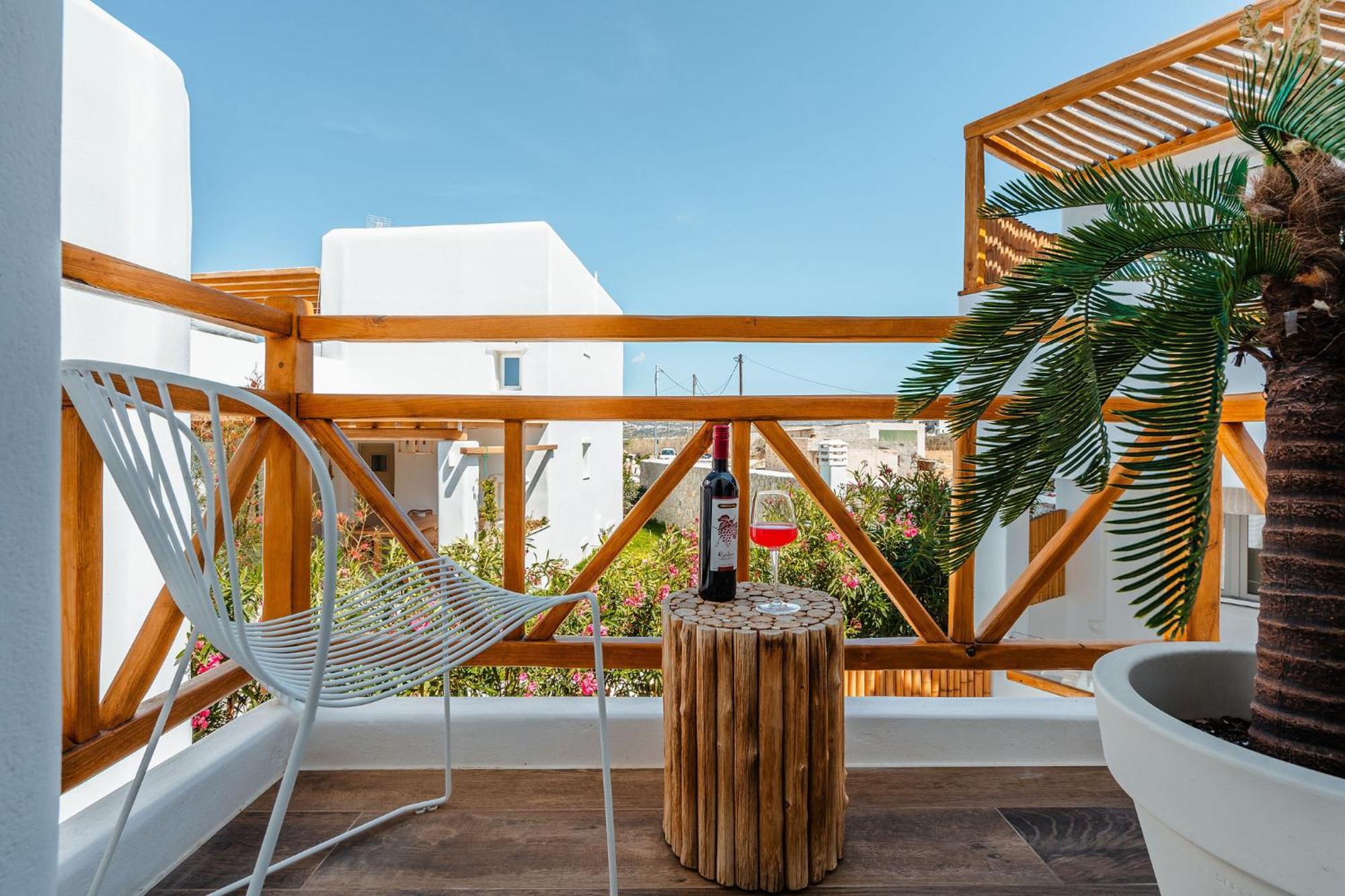Sunday Luxury Suites Agia Anna  Luaran gambar