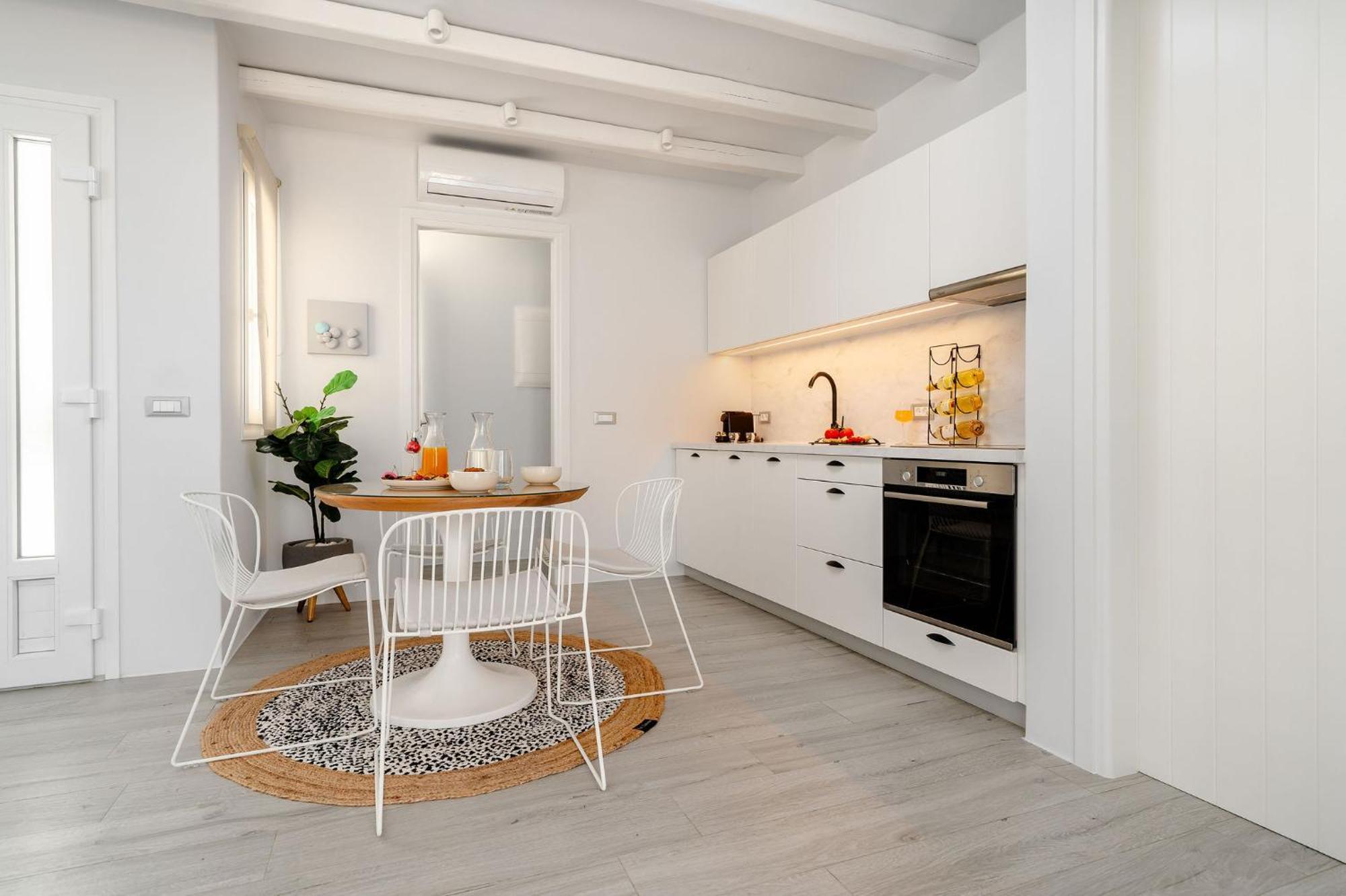 Sunday Luxury Suites Agia Anna  Luaran gambar
