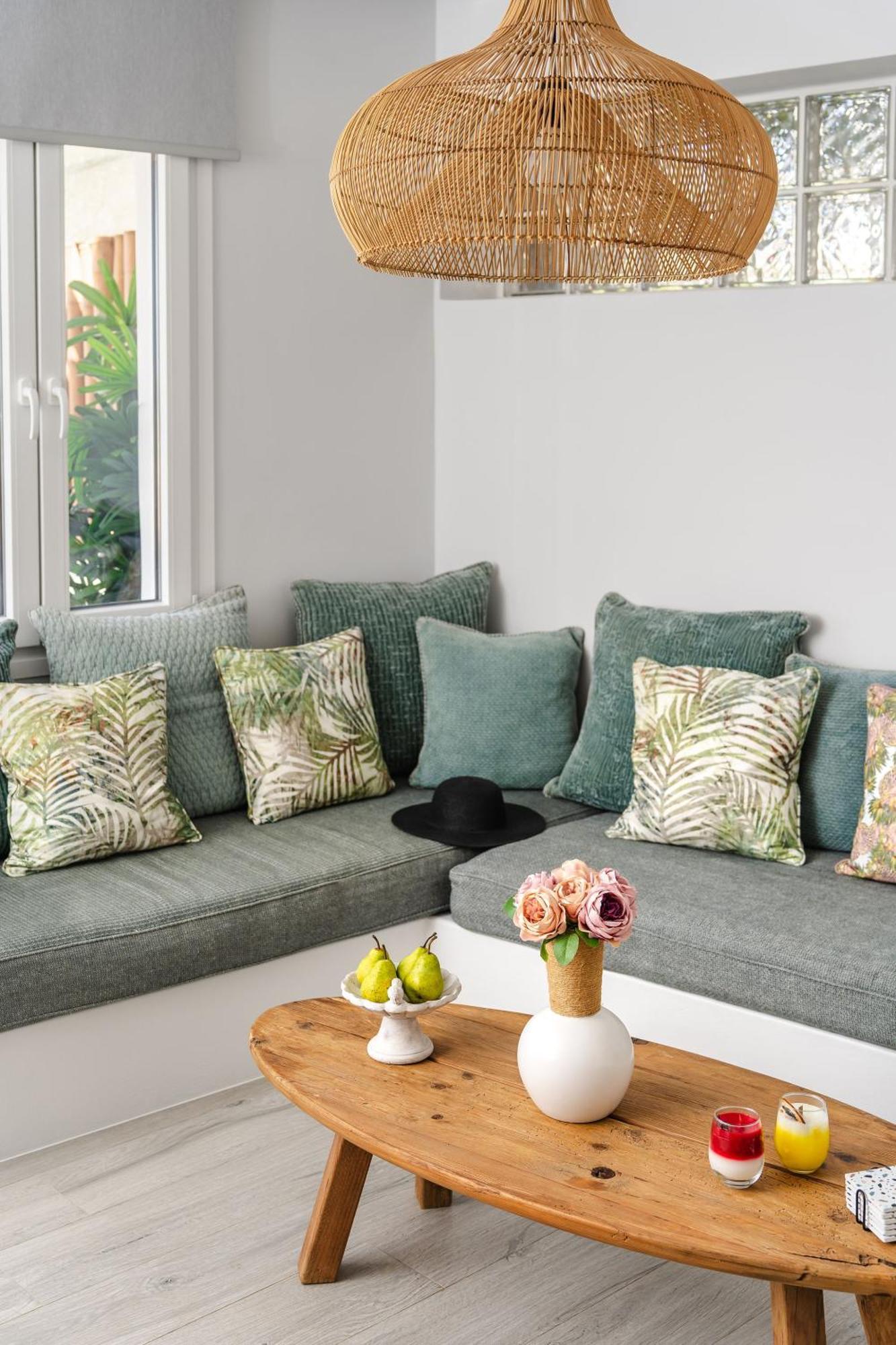 Sunday Luxury Suites Agia Anna  Luaran gambar